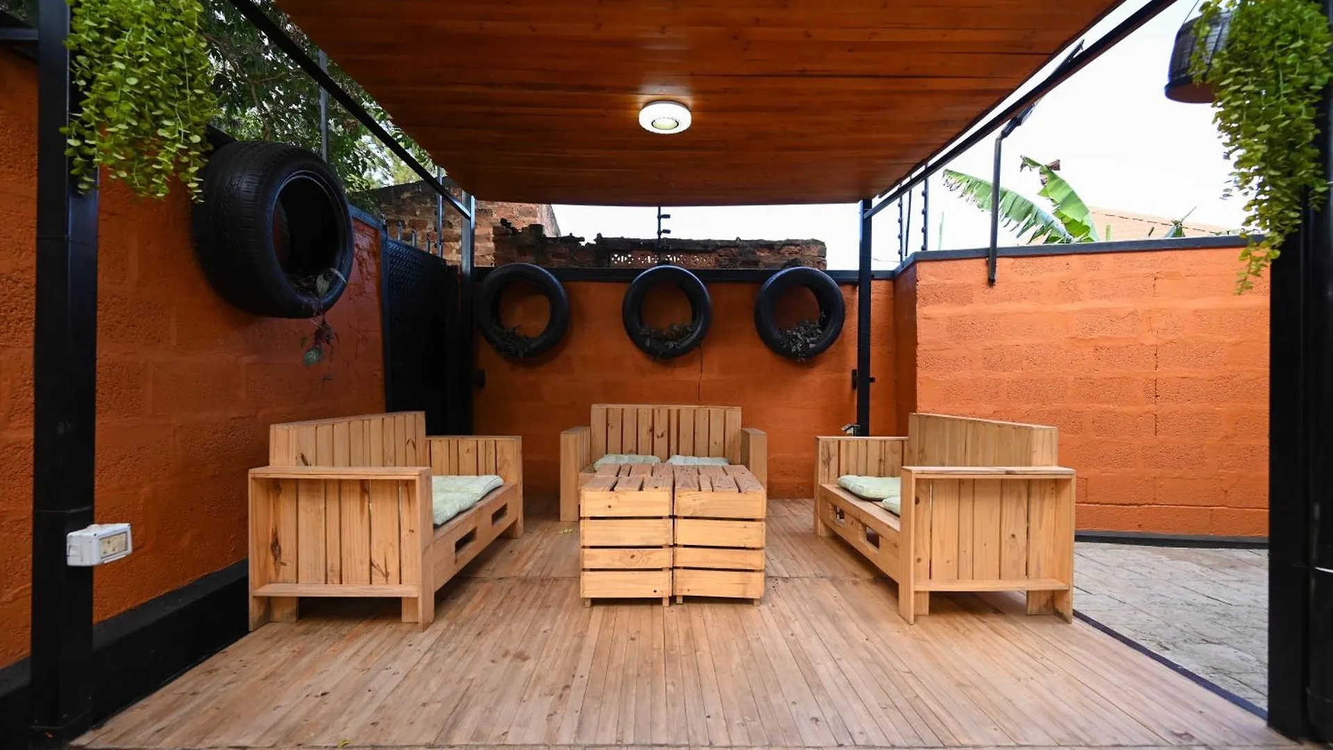 Cascade Cove Kampala -Jacuzzi - Gazebo With Fountain Βίλα Ουγκάντα