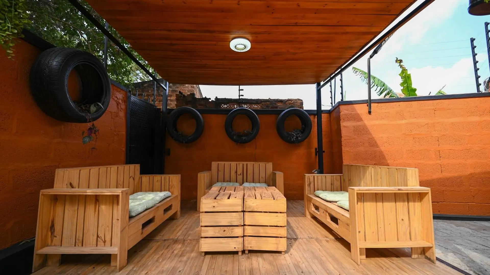 Cascade Cove Kampala -Jacuzzi - Gazebo With Fountain Βίλα 0*,  Ουγκάντα