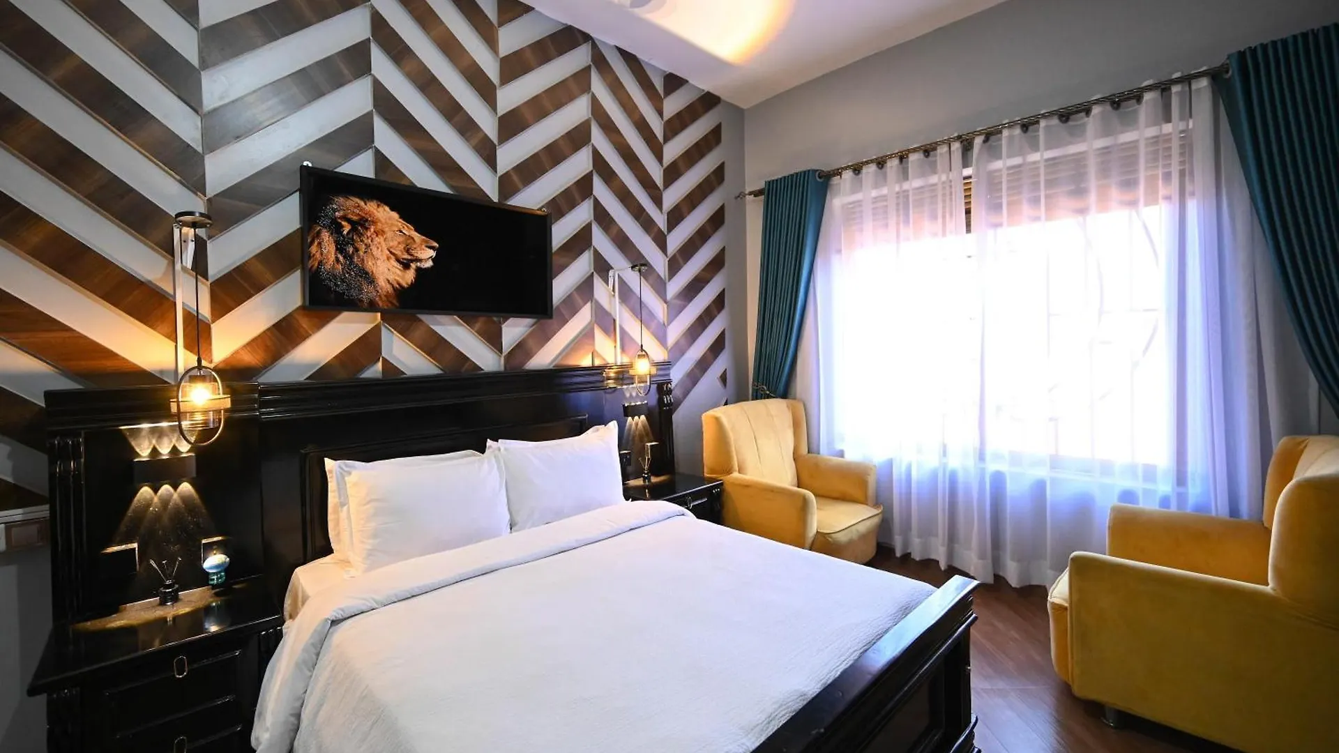 Cascade Cove Kampala -Jacuzzi - Gazebo With Fountain Βίλα