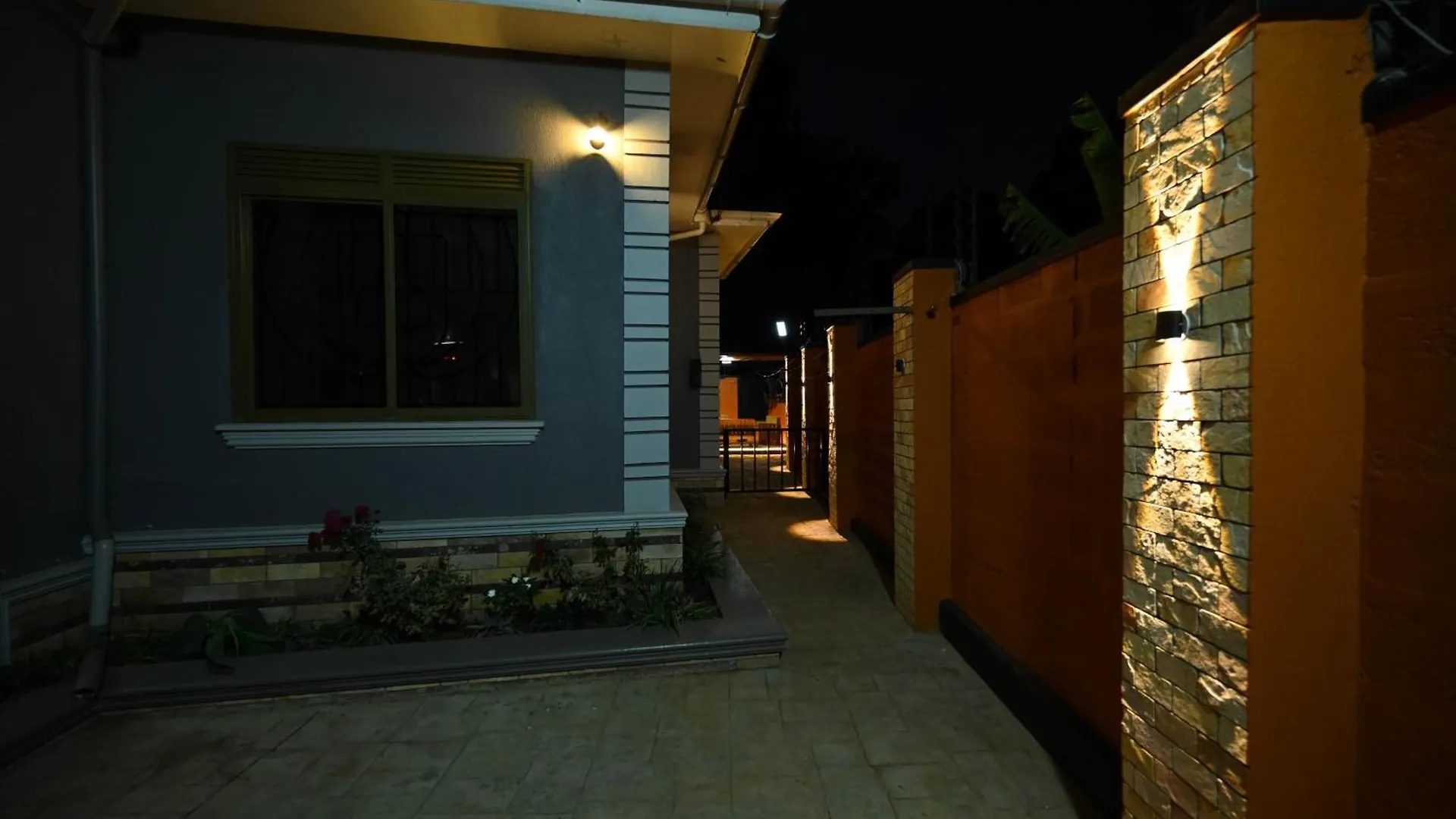 Cascade Cove Kampala -Jacuzzi - Gazebo With Fountain Βίλα 0*,